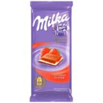 Шоколад молочний Milka з кремово-полуничною начинкою 90г.